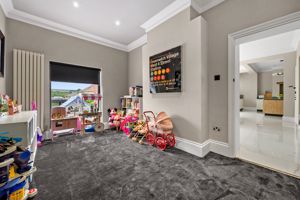 Photo 16- click for photo gallery